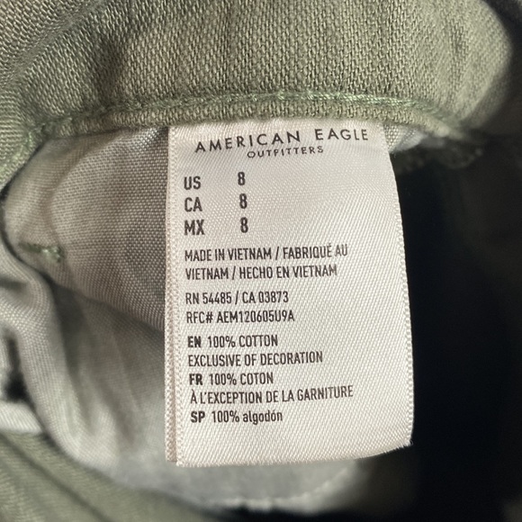 AMERICAN Eagle Green Distressed Highest Rise Mom Short - Size 8 - Picture 12 of 12